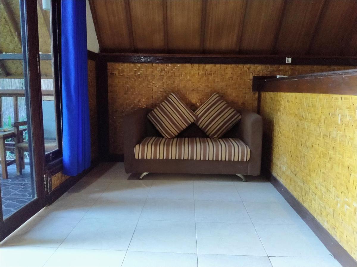 Tunai Cottages Gili Meno Exterior photo